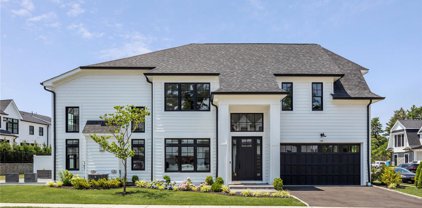 109 Three Ponds Lane Unit #109, Woodbury