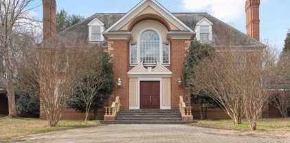 8537 Old Dominion Dr, Mclean