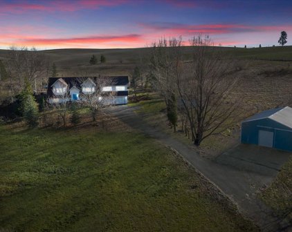 22404 Stringham Rd, Rockford