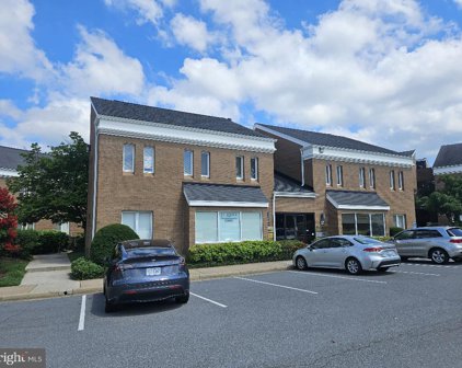 3887 Plaza Dr, Fairfax