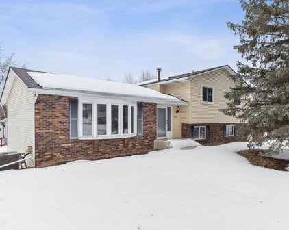 4245 Victoria Street N, Shoreview