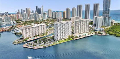 500 Bayview Dr Unit #826, Sunny Isles Beach