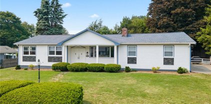 42 Pinewood  Drive, North Providence