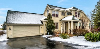 77 Carriage Hill Cir Unit 77, Southborough
