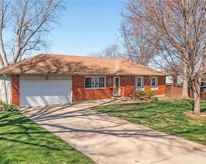 4728 Bond Street, Shawnee