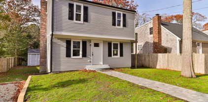 7 Circuit Rd N, Yarmouth