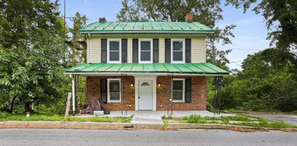 1316 Pleasant Valley Rd, Westminster