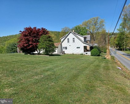 188 Johnsons Mill Rd, Berkeley Springs