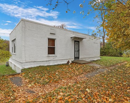 2110 Lewis Avenue, Zion