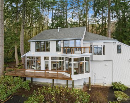 4324 170th Place SE, Bellevue