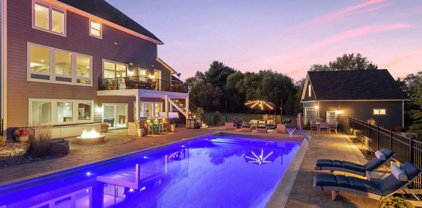 3887 Paradise Cove N, Stillwater