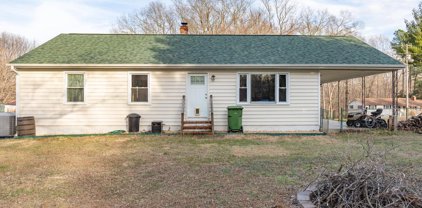 8416 Pine Tree Ln, King George