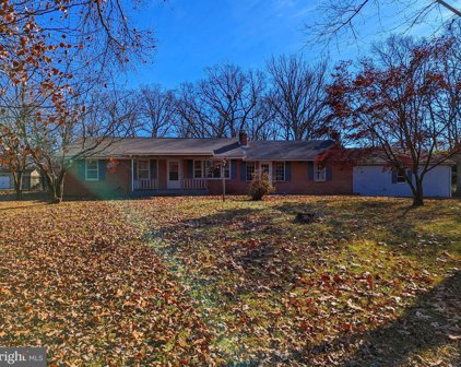 146 Picnic Ln, Martinsburg
