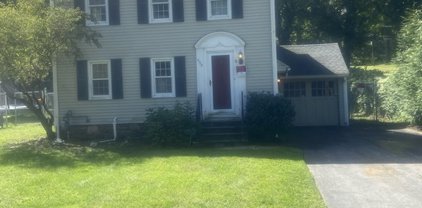 439 Mill St, Worcester