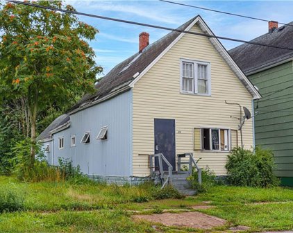 77 Person  Street, Buffalo City-140200