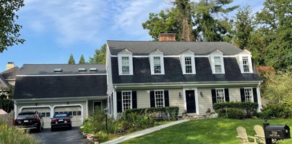 7259 Spring Side Way, Mclean