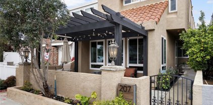 207 Utica Ave, Huntington Beach