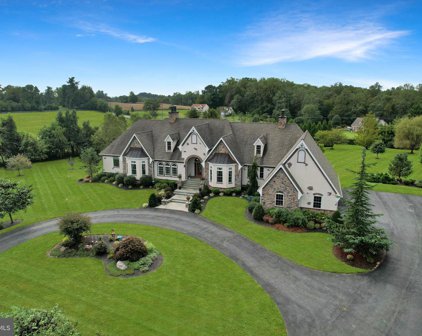 100 Country View Ct, Churchville