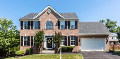 4182 Upper Forde Dr, Hampstead