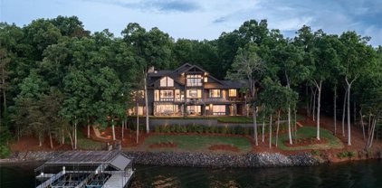 8825 Ford Lane, Gainesville