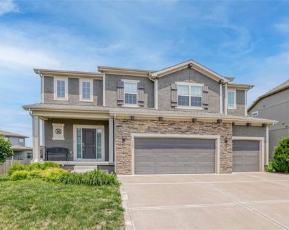 111 SE Briar Valley Lane, Blue Springs