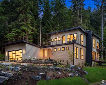 7749 NE Beverly Lane, Bainbridge Island