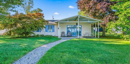 650 Tomahawk Trail, Coldwater