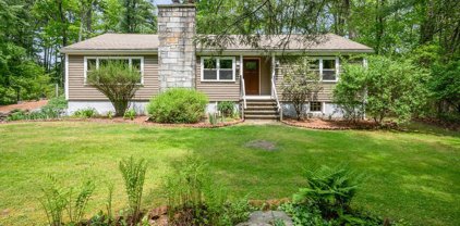 222 Gates Pond Rd, Berlin