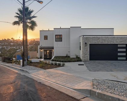 4739 Round Top Drive, Los Angeles