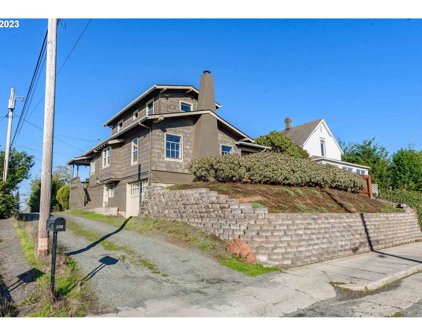 540 DELAWARE ST, North Bend