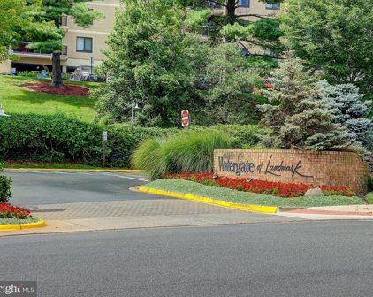 307 Yoakum Pkwy Unit #725, Alexandria