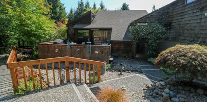 1320 INGERSOLL AVE, Coos Bay