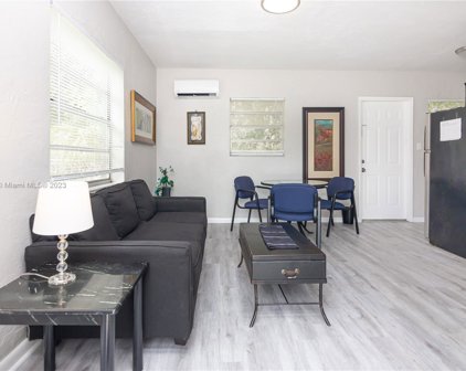 105 Sw 5th Ct, Dania Beach
