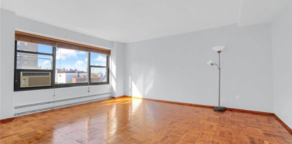 21-80 33rd Road Unit #9C, Astoria