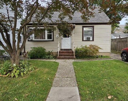 59 Collfield Avenue, Staten Island