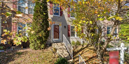 8897 Papillon Dr, Ellicott City