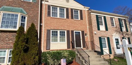 2910 Seminole Rd, Woodbridge