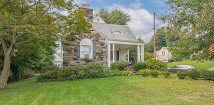 364 Derwyn Rd, Lansdowne