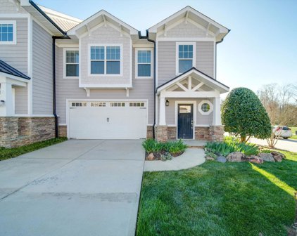 375 Battery  Circle, Clover