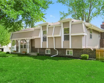 5121 NW Wood Ridge Drive, Parkville