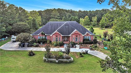 395 County Line Road, Fayetteville