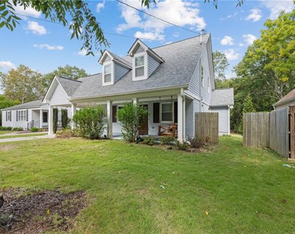 220 Mountain View Drive, Gainesville