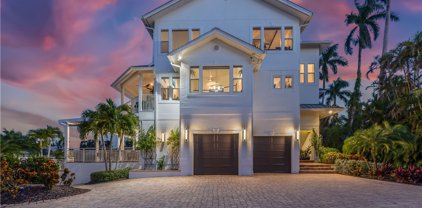 901 Robalo Drive, Fort Myers