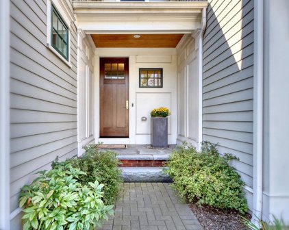 8 Lillian Way Unit 8, Wayland