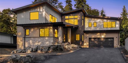 5214 Forest Avenue SE, Mercer Island