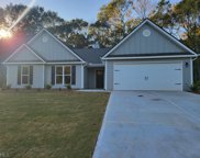 12 London, Winterville image