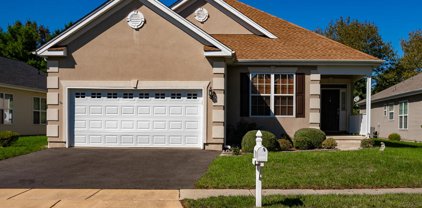 4 Georgetown Ct, Allentown
