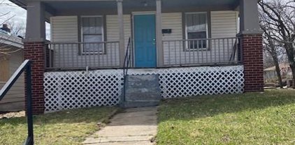 3301 E 52 Street, Kansas City