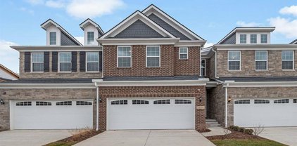 40151 Premier, Plymouth