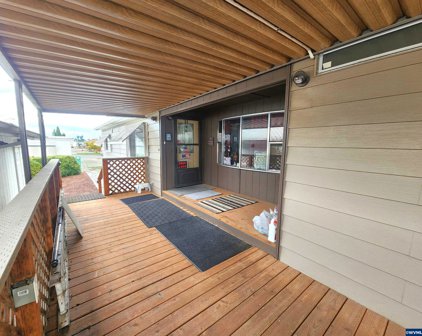 5422 Portland Rd, Salem